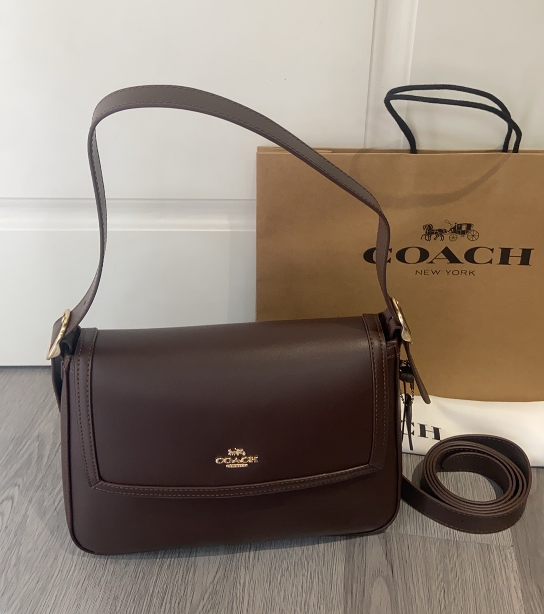 コーチ 10月新作 Etta レトロ腋下包｜チェニル素材初登場・大号｜29×21×12cm・レトロ高級・2WAY背法｜小号は更に精巧