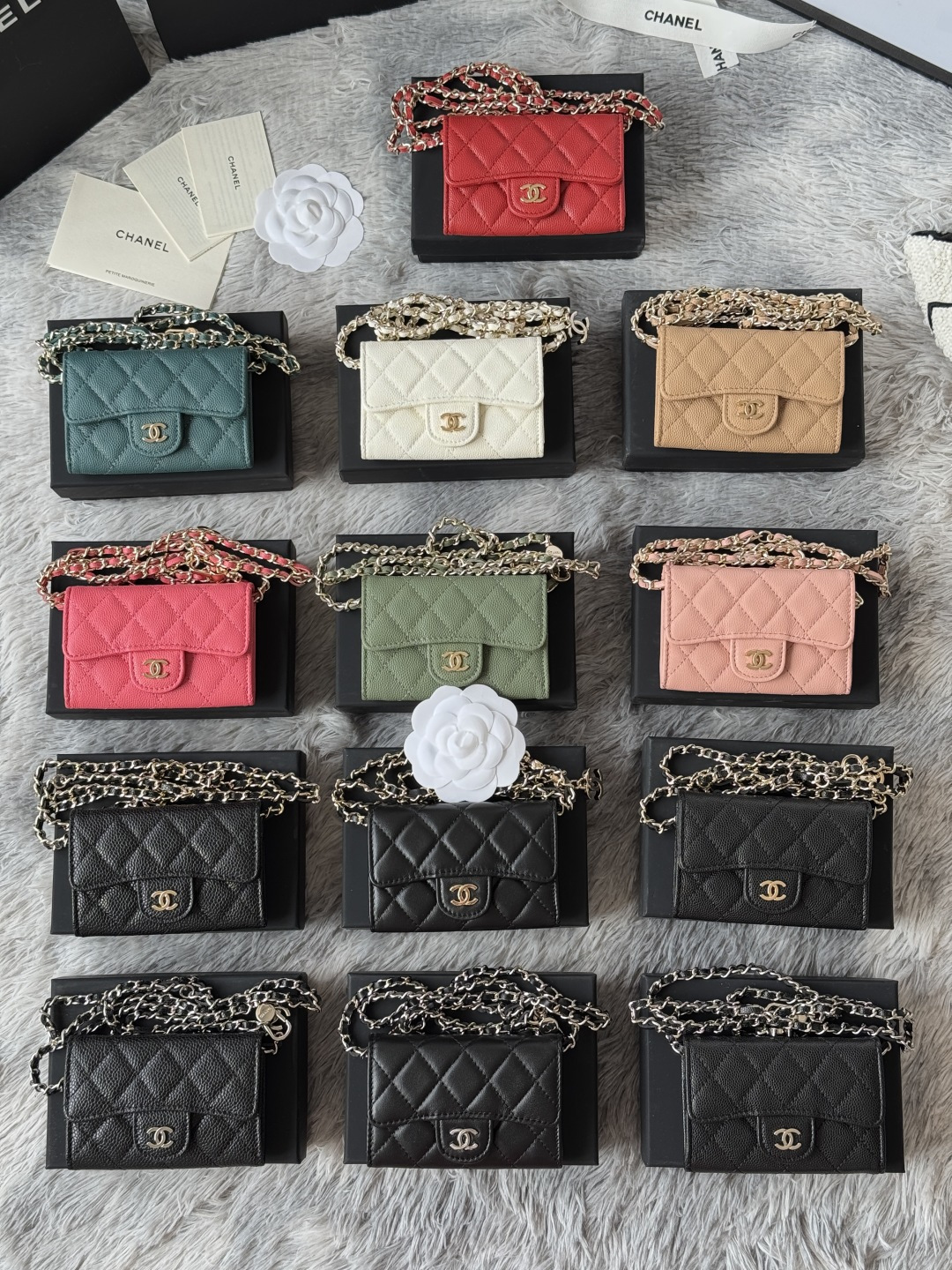 シャネル キャビアボール カーフスキン 新作ウエストポーチ｜一目惚れ必至のクラシックモデルが登場！