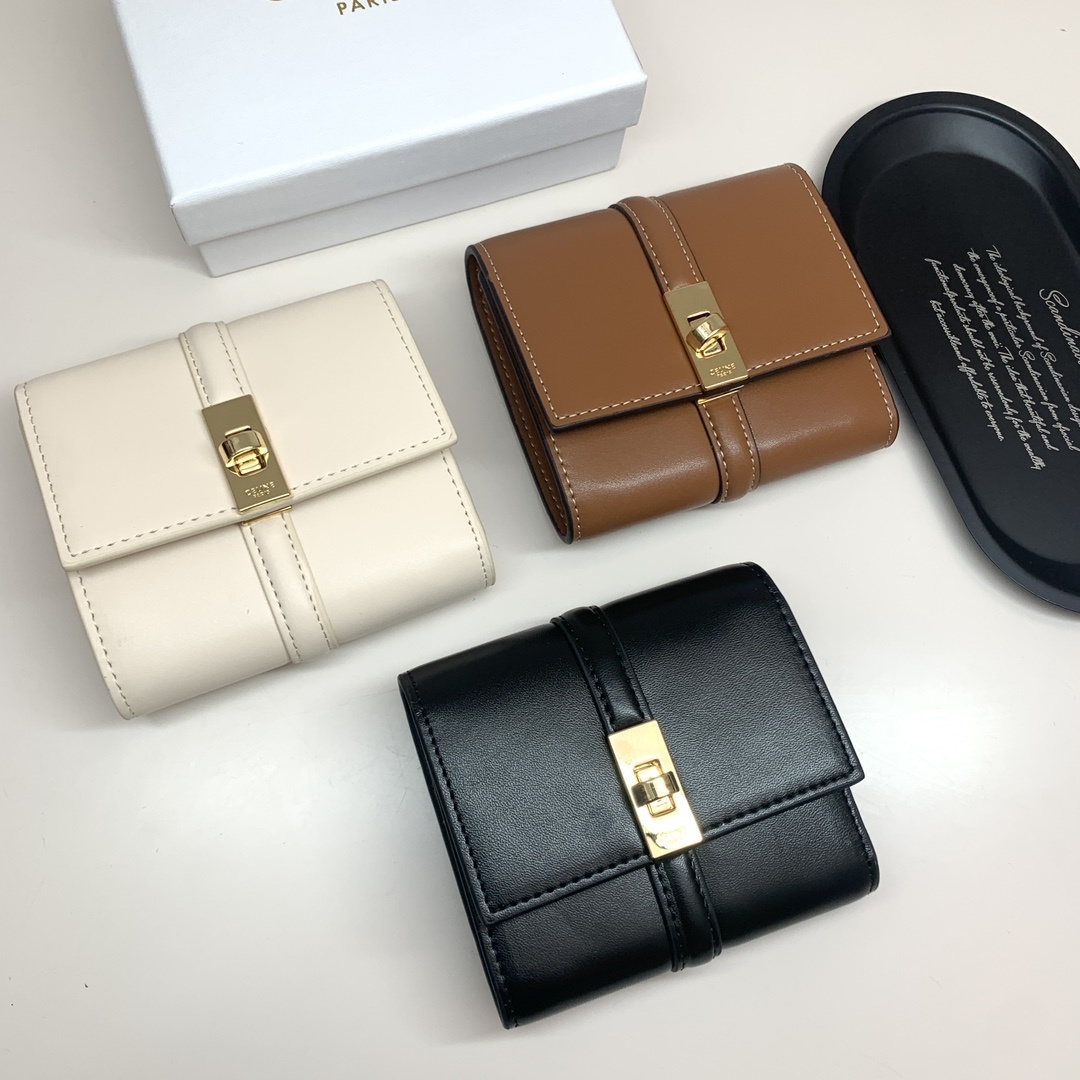 CELINE 10523 ショートウォレット 頭層牛革