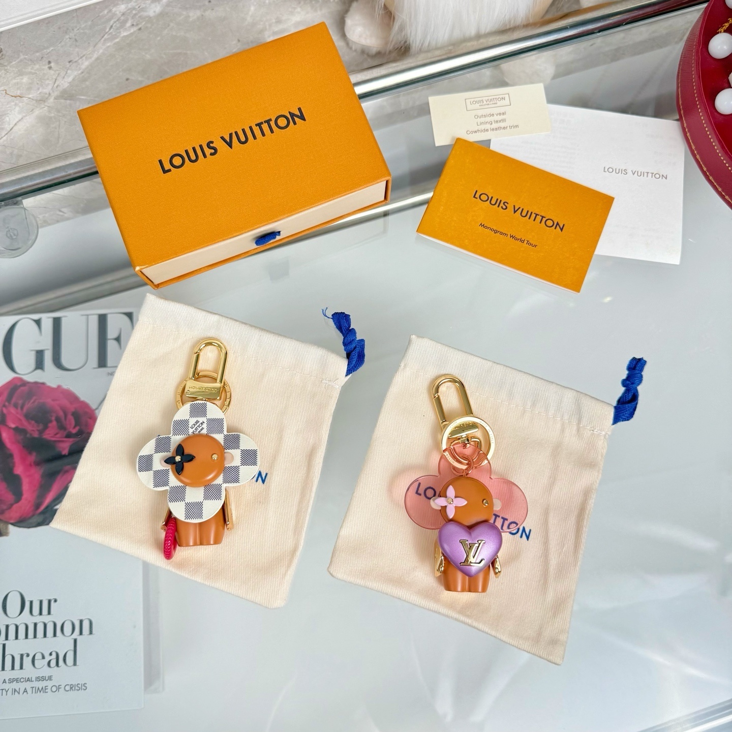 ルイ・ヴィトン サンフラワー公仔キーホルダー