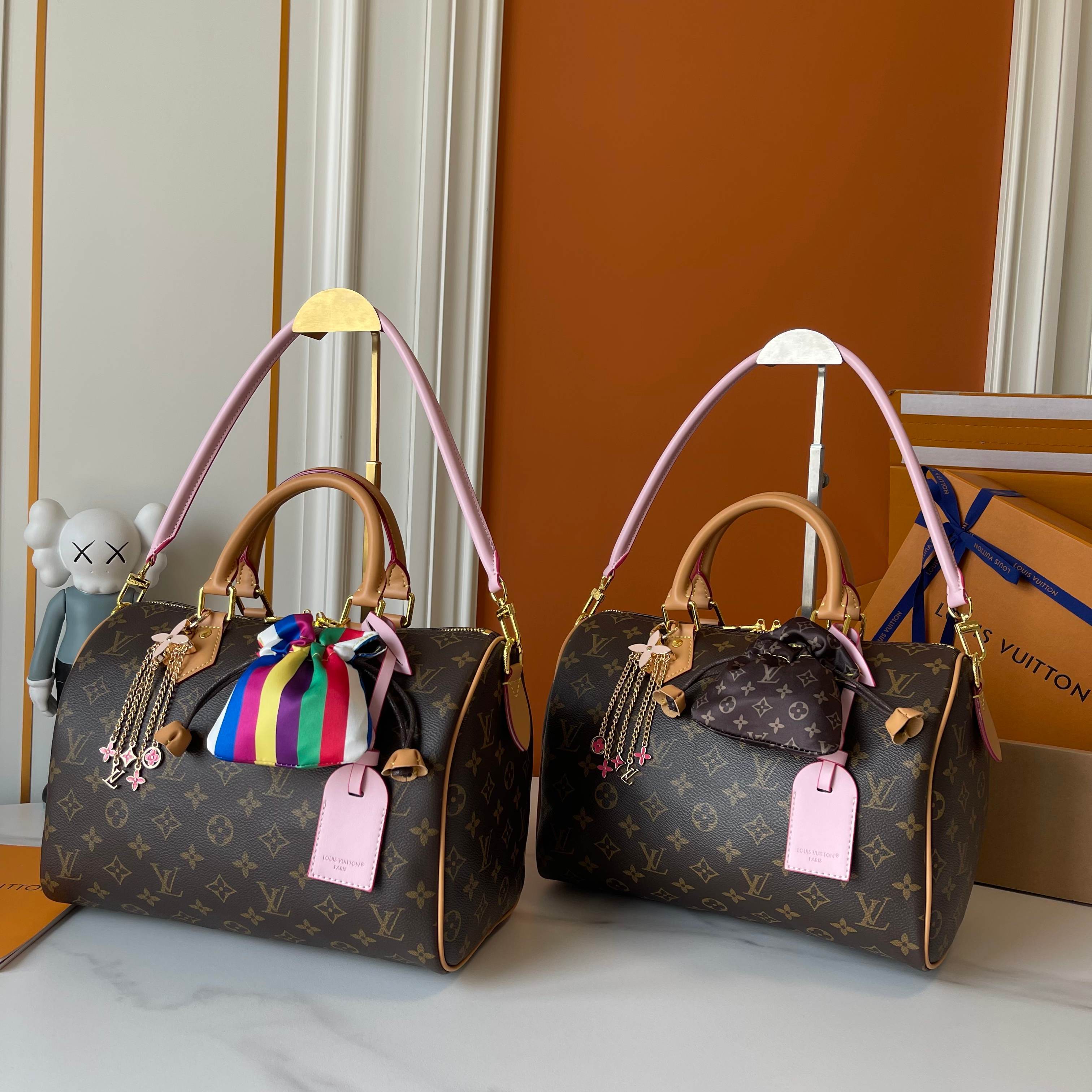 ルイ・ヴィトン Speedy Bandoulière 30 モノグラムレザーバッグ：柔らかな革の質感とモノグラムの永遠の美しさ