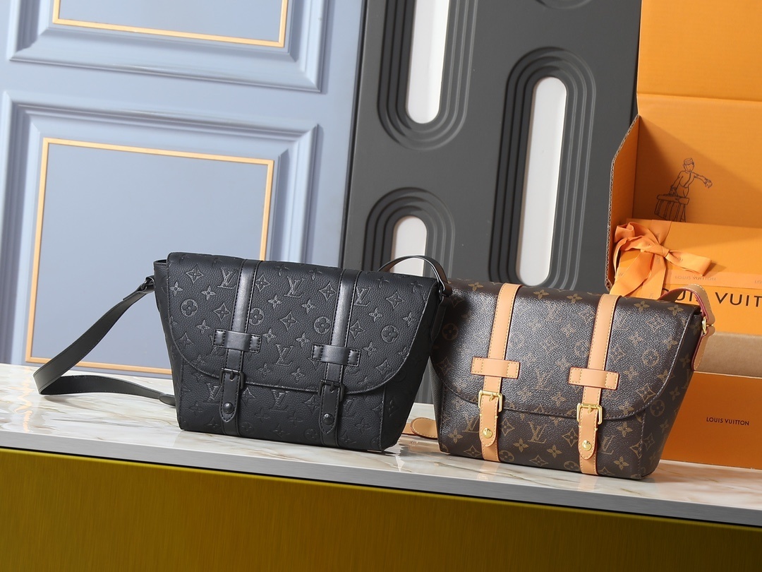 ルイ・ヴィトン Christopher 郵便包：モノグラム粒面タウリヨン牛革とモダンな機能美の融合