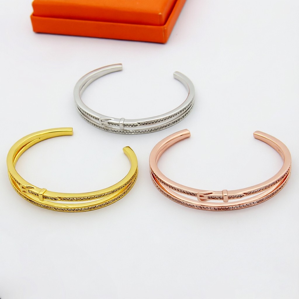 【Hermès エルメス】 フルダイヤ ベルトバックル ブレスレット ｜高級真鍮＆18Kメッキ加工｜高炭素ストーン精密セッティング｜