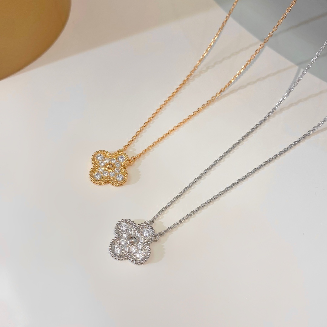 【Van Cleef & Arpels】アルハンブラ フルダイヤモンド ネックレス｜煌めきに満ちた運命の一粒