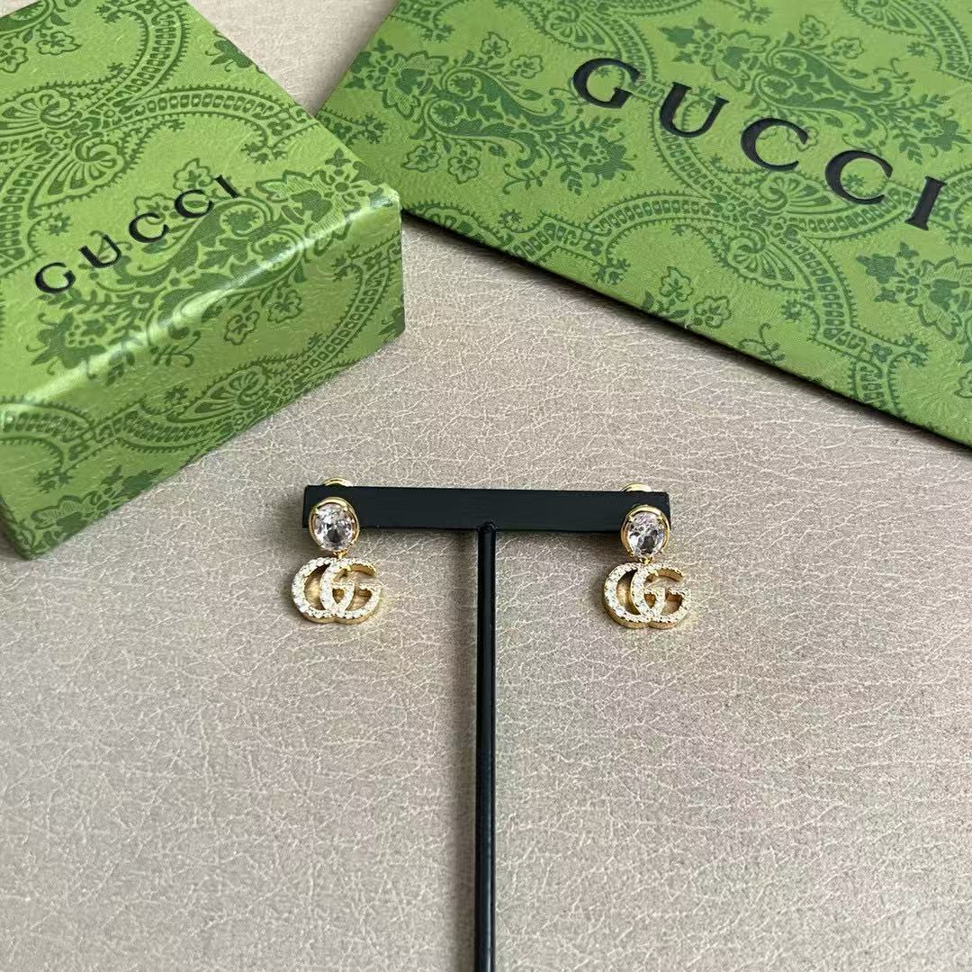 【GUCCI グッチ】限定受注生産モデル スタッドピアス｜ブティック未入荷の希少モデル｜圧倒的な輝きにうっとりする極上の一品