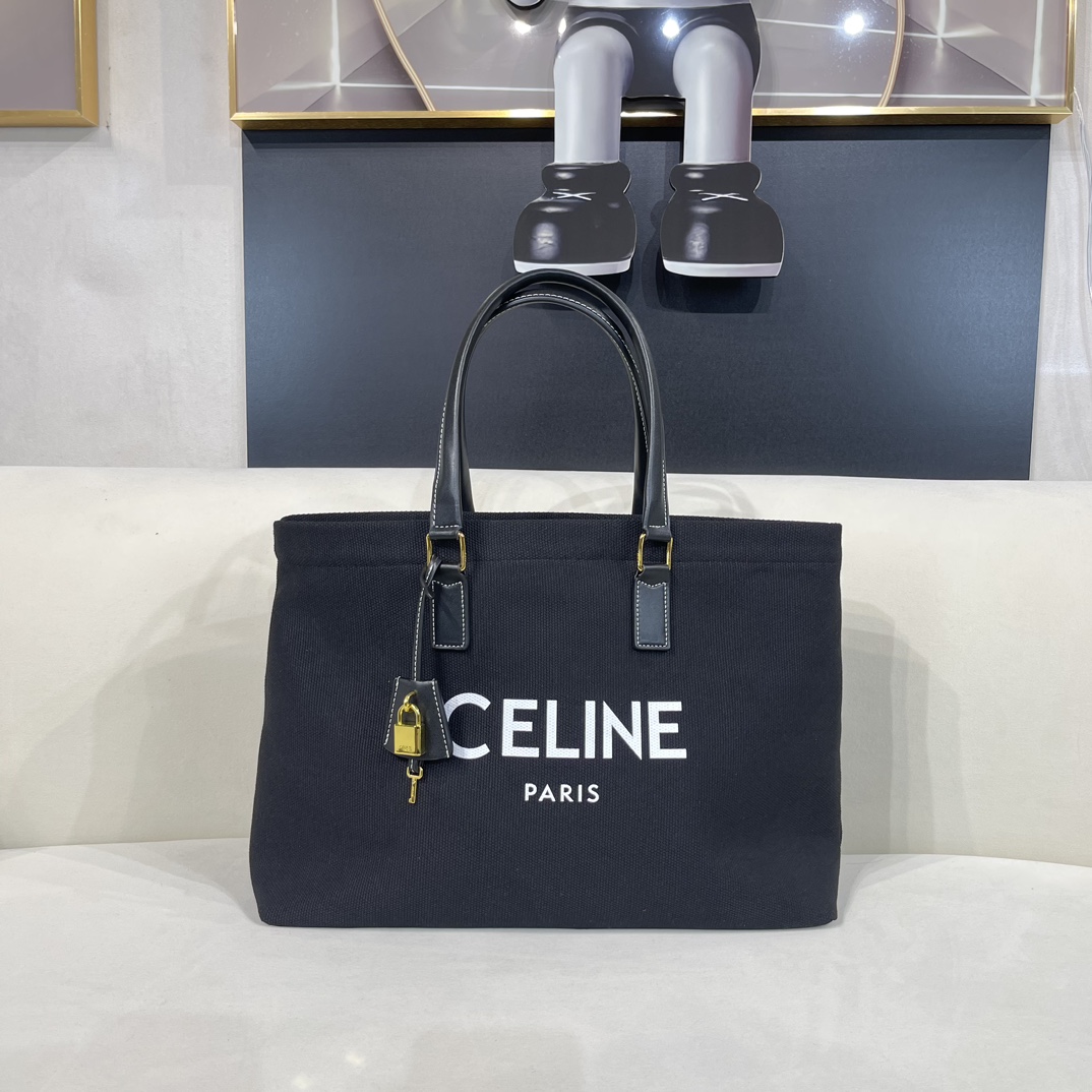 CELINE CABAS TRIOMPHE ドローストリング・トートバッグ