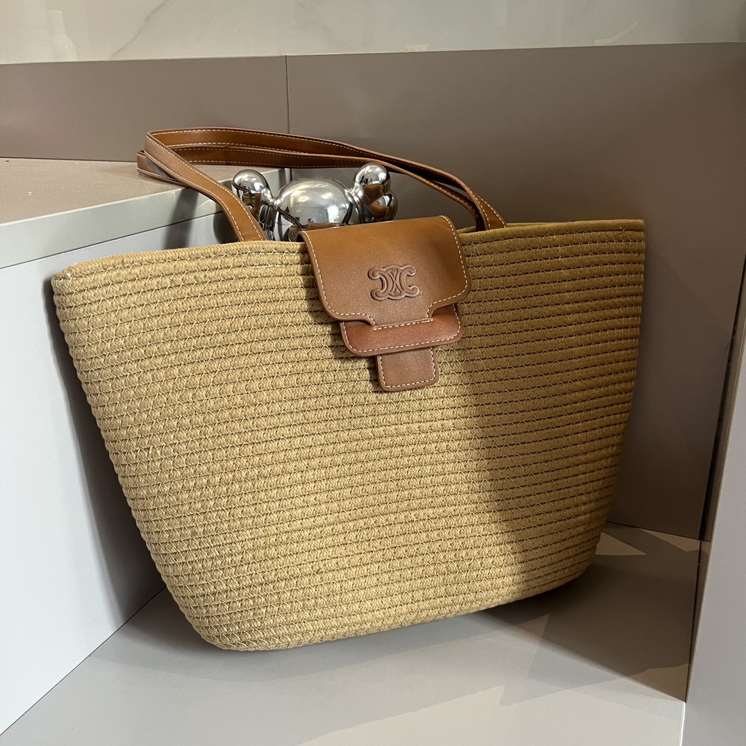 CELINE（セリーヌ） ラフィア＆レザー ラージトートバッグ