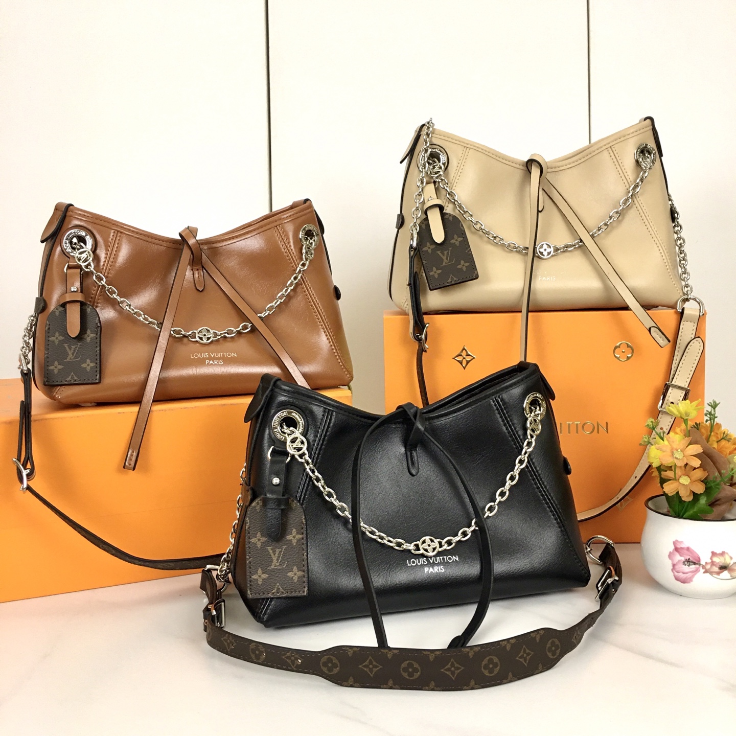 LOUIS VUITTON CarryAll BB ハンドバッグ