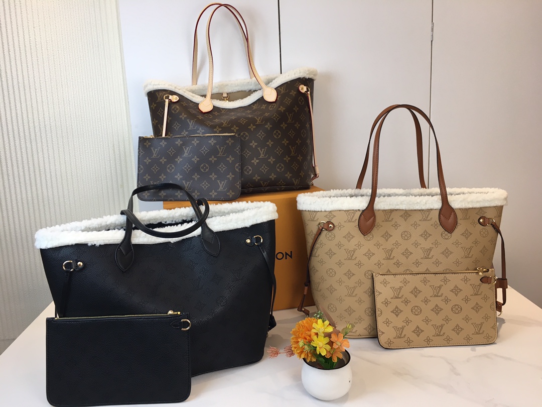 LOUIS VUITTON Neverfull Inside Out