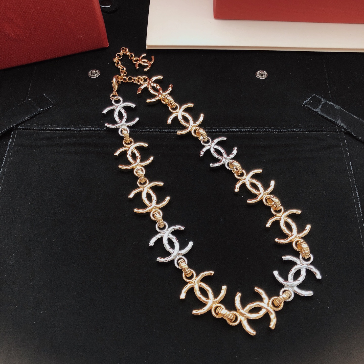 【CHANEL インスパイア】ゴールド＆シルバー ミラー仕上げ ネックレス｜コンビメタル 洗練された輝き 今季注目