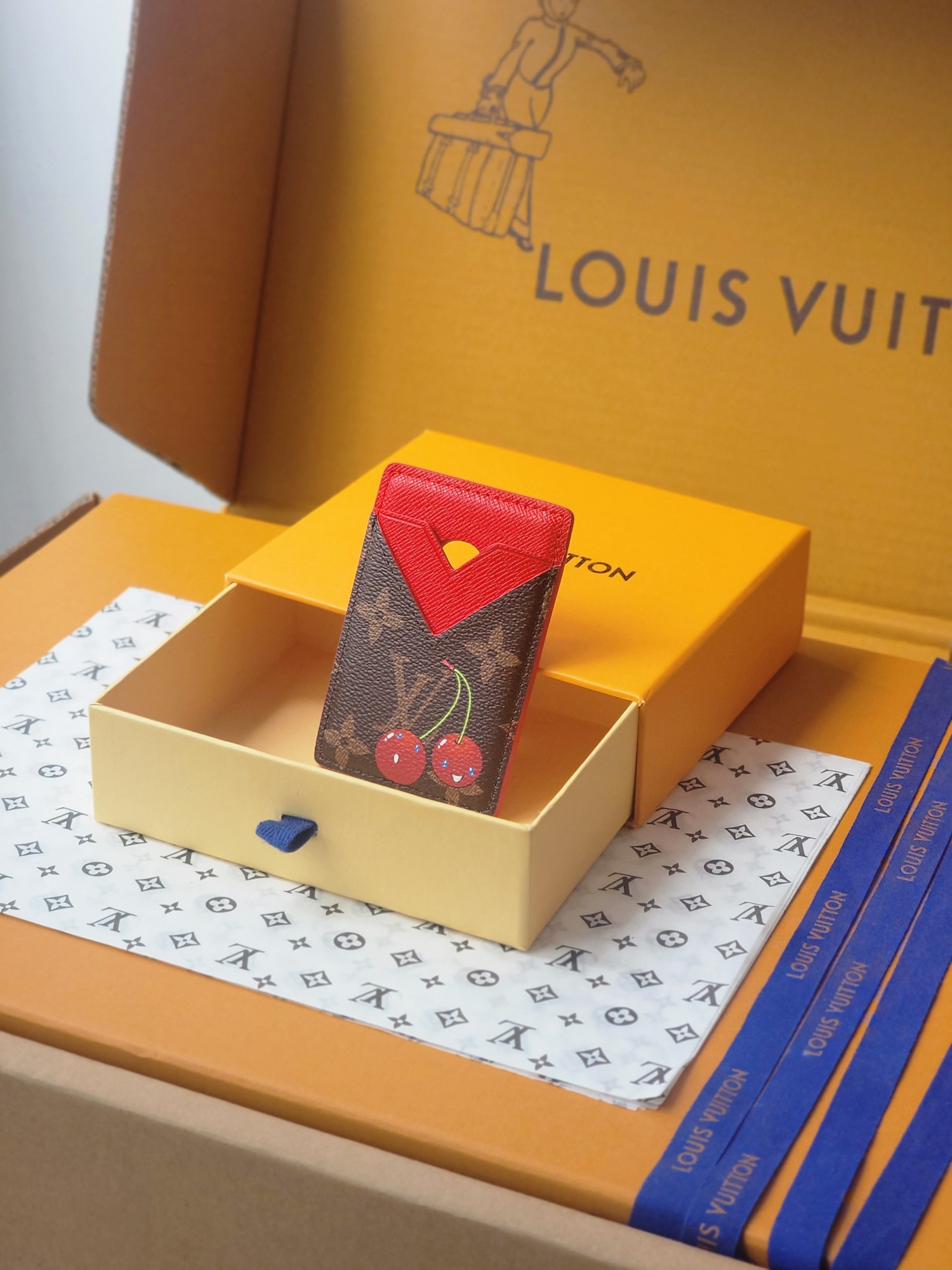 LOUIS VUITTON マグネット カードケース