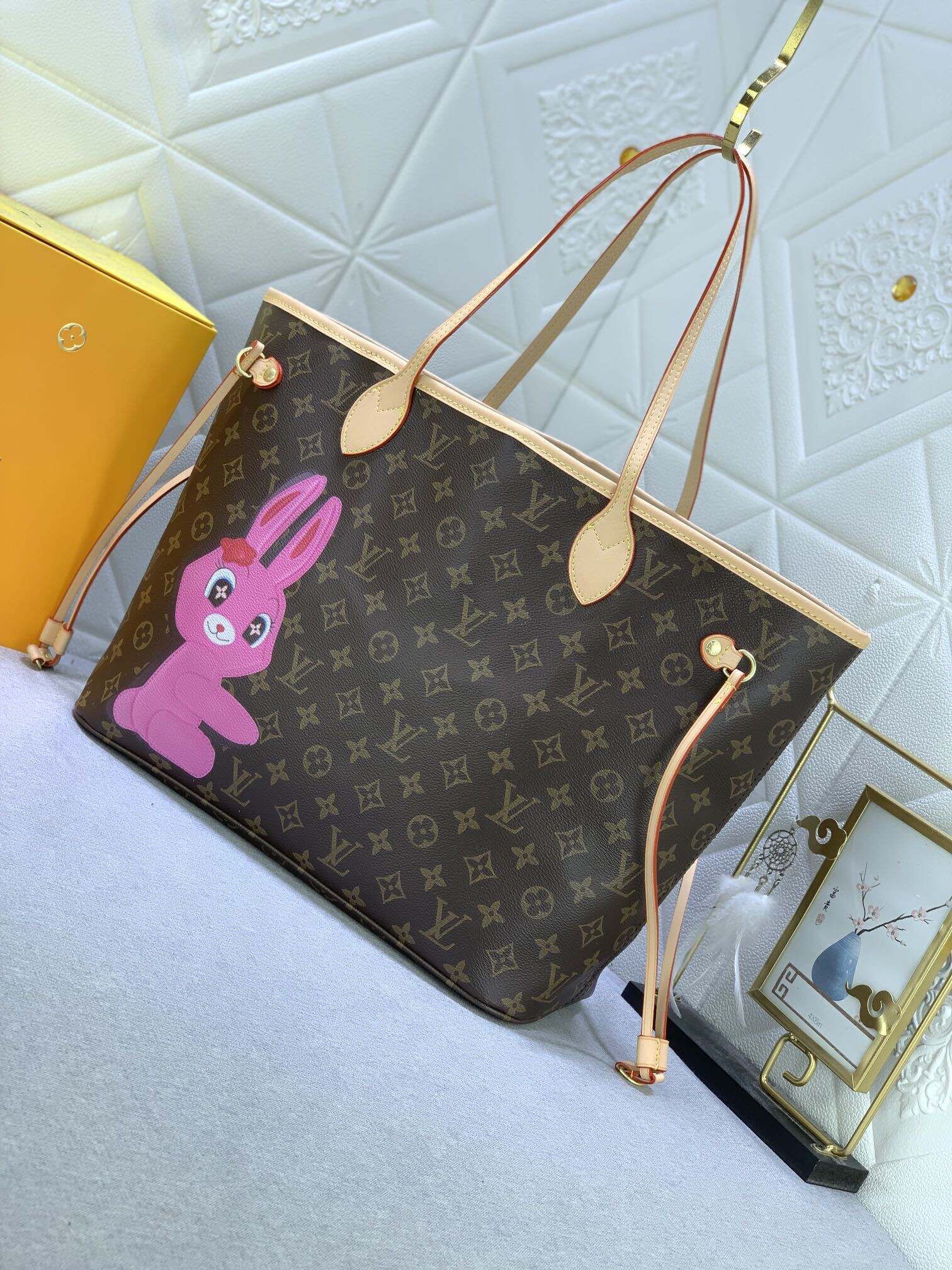 ルイ・ヴィトン 25P「NEVERFULL × 孫一錠 コレクション」2025限定モデル​​ ​​「アートと伝統の融合、新世代のライフスタイルアイコン」