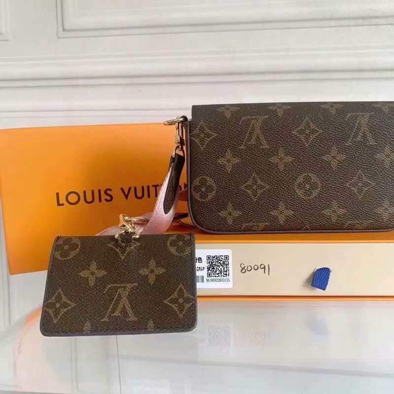 新発売】LV マルチポシェットフェリシー 三合一バッグ：3つのバッグを1つに！モノグラム帆布と多機能デザインで実用性とスタイリッシュを両立