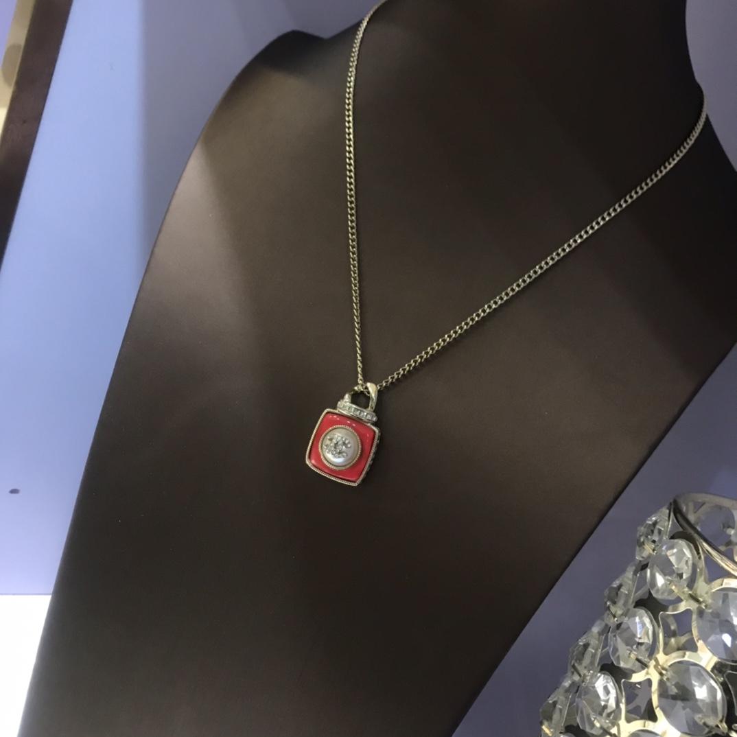 シャネル ネックレス 新作 ダブルCロゴ | 市場最高峰のクオリティ 定番 ベストセラー ジュエリー