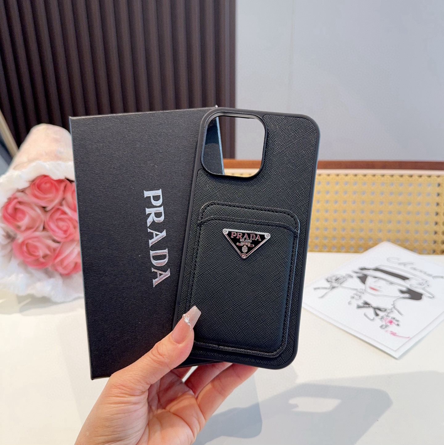 【PRADA公式】カード挿入可能2-in-1デザインスマホケース