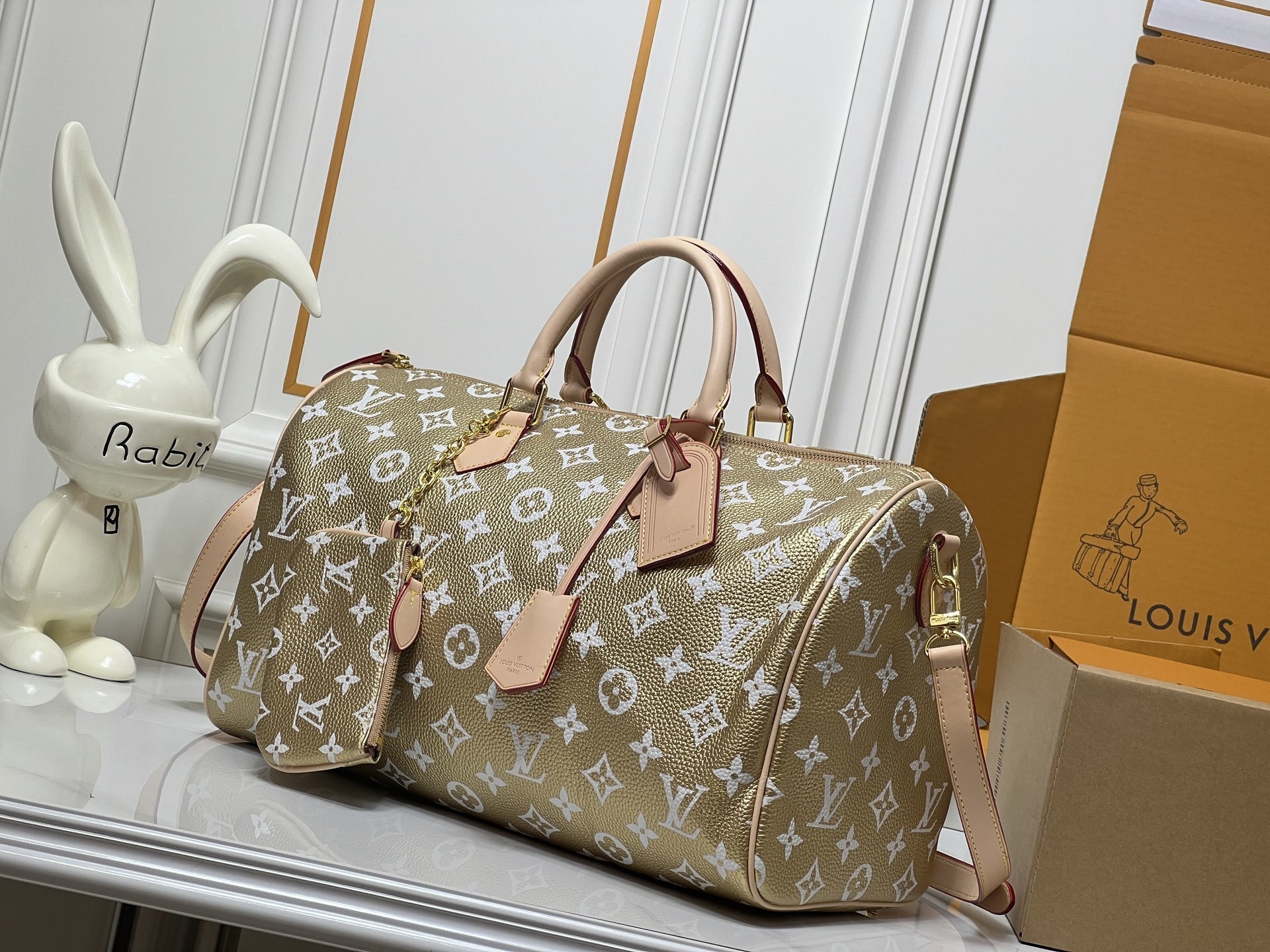 ルイ・ヴィトン 公式発売｜スピーディバンドゥリエール40 ファイングレイン×モノグラム✨フィリップ・ウィリアムス監修の新世代アーバンバッグ