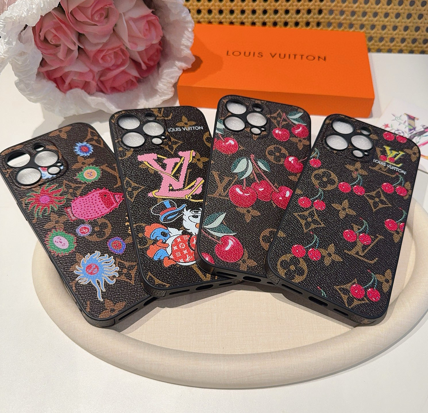 ルイ・ヴィトン × 草間弥生 コラボレーションシリーズ|精密開孔フルカバーフォンケース✨高級レザー仕様