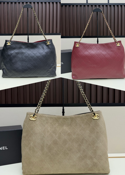 CHANEL】26SS トートバッグ ダブルC チェーン スエード ライトカーキ ダイヤモンド ラムスキン 大容量