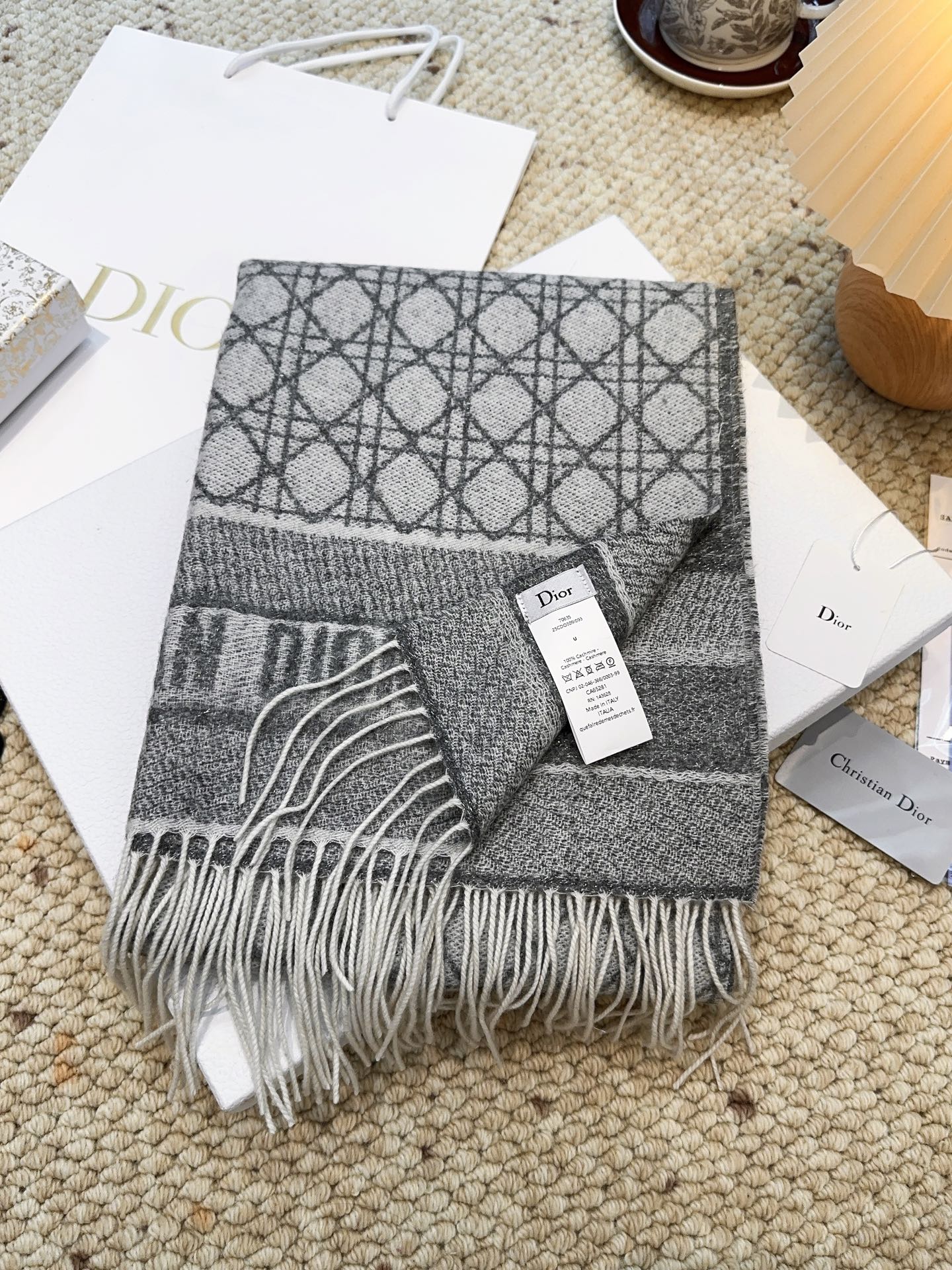 ディオール公式コレクション 100%カシミヤ ダブルフェイス『ジャカード・グレンチェック』180×90cm ハイエンドテクノロジーで生まれた極上スカーフ