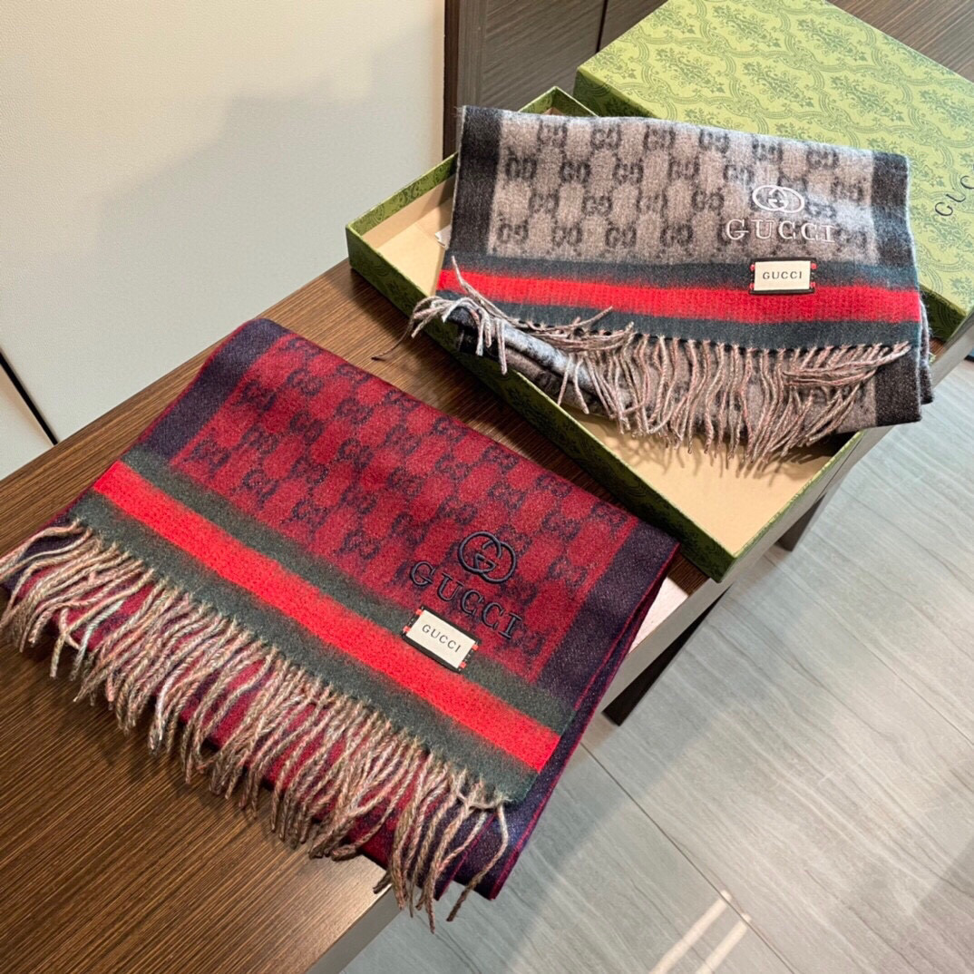 Gucci公式コレクション 100%ウールダブルフェイス『GGモノグラム』33×180cm ハイエンドマフラー 限定輸入生地と職人技の極致