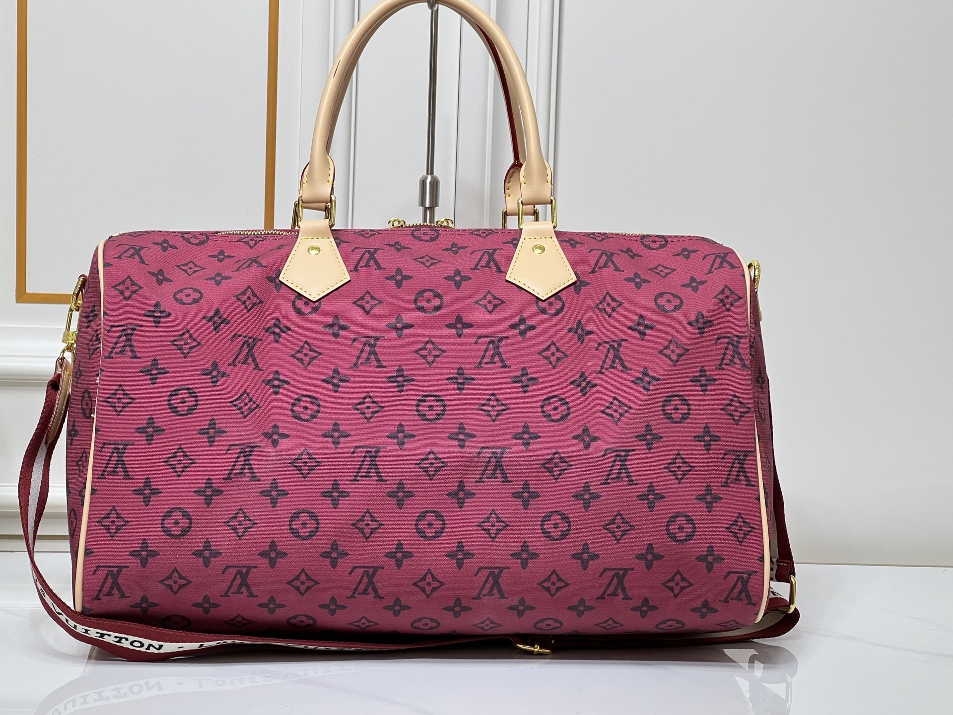 【限定モデル】ルイ・ヴィトン「スピーディ・バンドゥリエール MM」グレインド牛革×モノグラム｜ファッションアイコンと旅の美学の融合｜Pharrell Williams新季コレクション