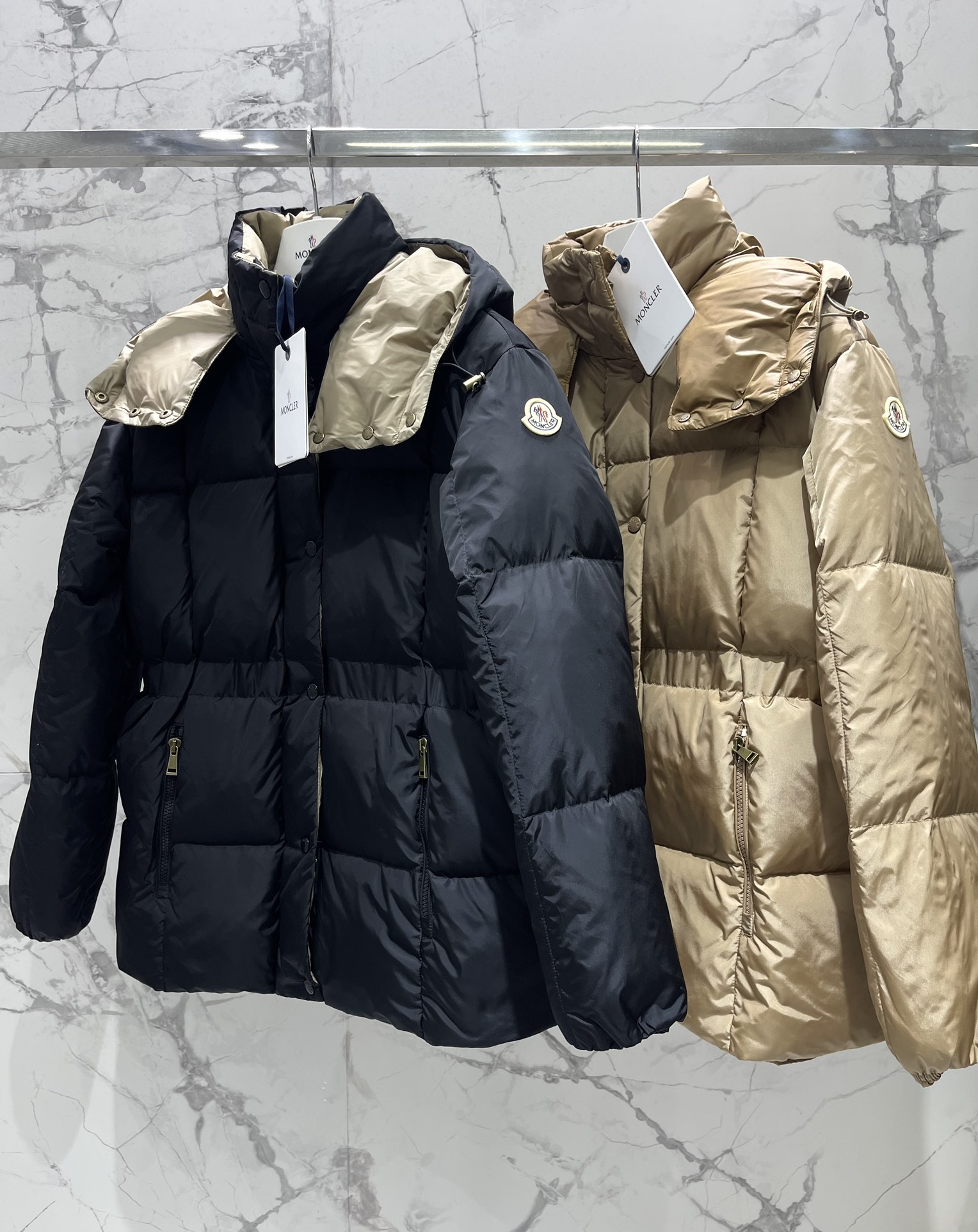 モンクレール2025年秋冬新作『アグネウス・スリムフィットダウンジャケット』発表！ブラック＆ゴールドの立体ループ縫製で極寒にも負けないスタイリッシュ防寒