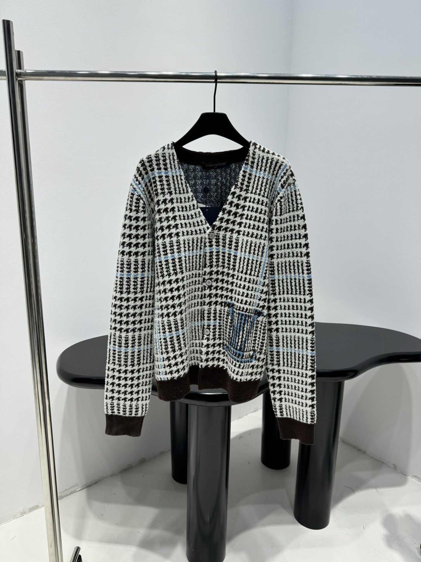 ルイ・ヴィトン(Louis Vuitton) 25年新作 ウールチェックカーディガン